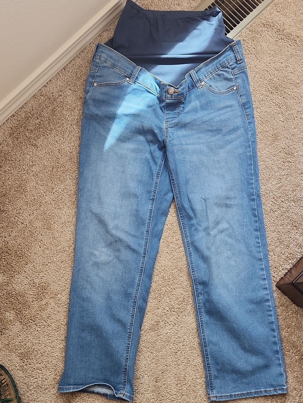 Time and Tru Light Blue Maternity Boyfriend Jeans